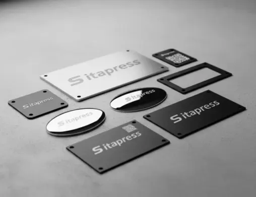 Hliníkové štítky na mieru: Odolné a cenovo dostupné riešenie